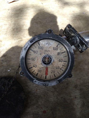 Alter historischer tachometer - alter,,